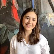 Soy Médico bilingüe, apasionada por la Biología y las Ciencias. Ofrezco tutorías dinámicas a personas de todas las edades